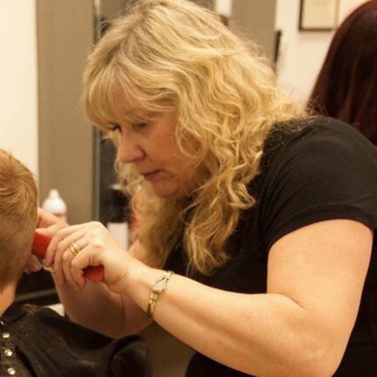 Weston Favell Hairdressers | Elliotts Hairdressing Salon